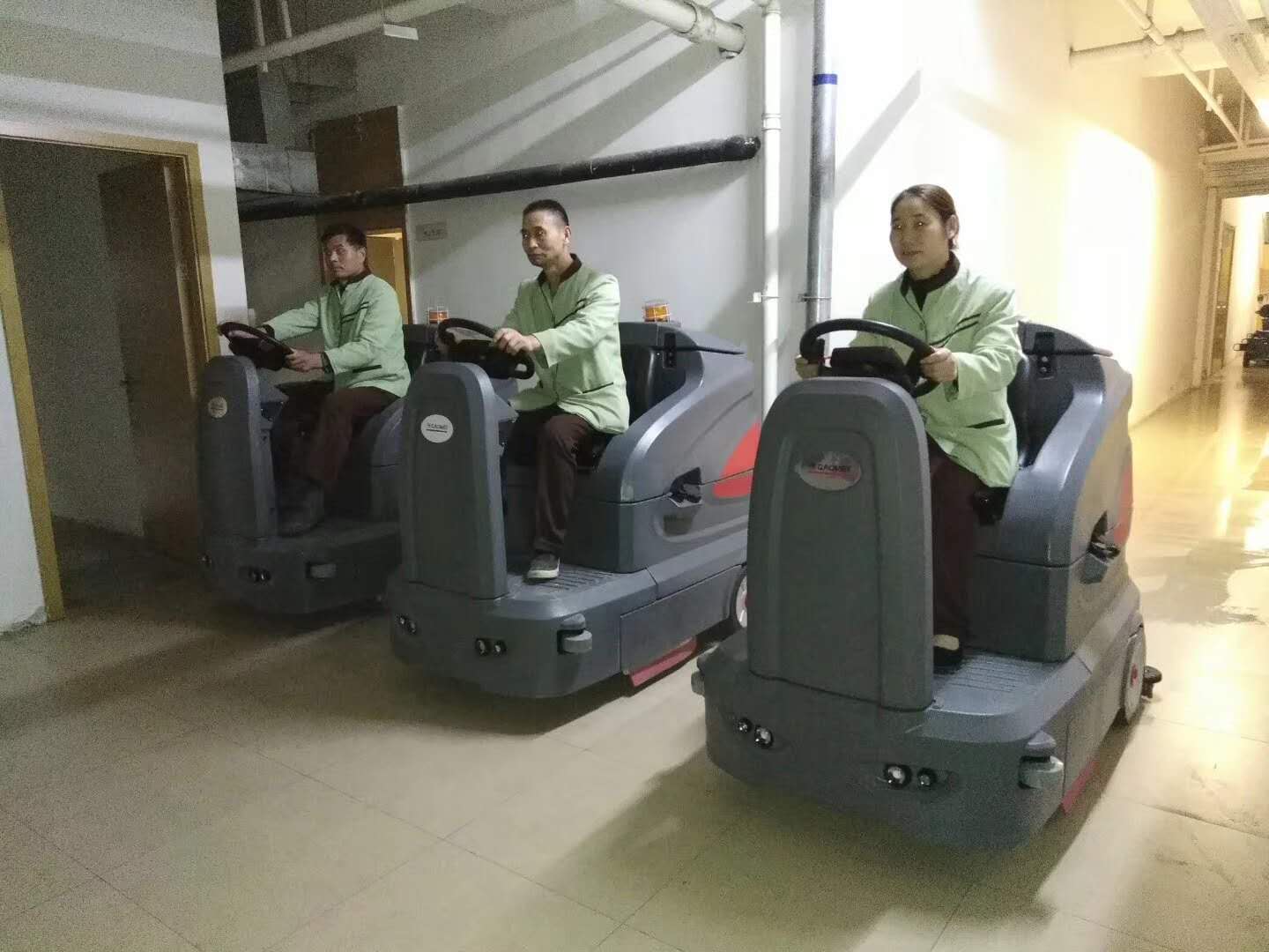 你知道洗地機的用處嗎？